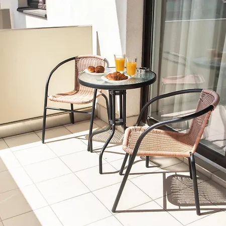 Appartement Corvin Gem With Parking *